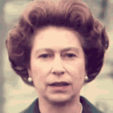 Queen Queen Elizabeth GIF