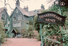 Shakespeare Arms GIF - Shakespeare Arms Sign GIFs