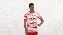 Kiss My Muscle Andre Silva GIF - Kiss My Muscle Andre Silva Rb Leipzig GIFs