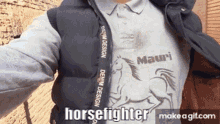 Maurivlogs Horsefighter GIF - Maurivlogs Horsefighter Kip Op Hoofd GIFs