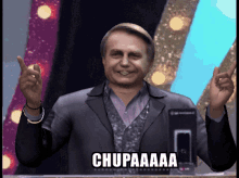 bolsonaro dancando happy chupa