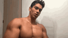 Alejandro Arango Bodybuilder GIF - Alejandro Arango Bodybuilder Chest GIFs