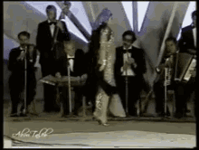 رقص ساخن فيفي عبده شرقي راقصة رقاصات رقاصة سيكسي GIF - Fifi Abdo Dance Belly Dancing GIFs