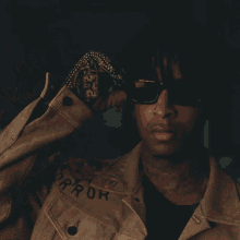21savage Savage Mode GIF - 21savage Savage Mode Glock In My Lap GIFs