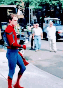 Tom Holland Spiderman GIF - Tom Holland Spiderman Peter Parker GIFs
