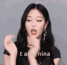 Nina Hyunjin Hyunjin Nina GIF - Nina Hyunjin Hyunjin Nina Nina Hyunjin Loona GIFs