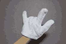 장갑 털장갑 헤어장갑 손가락 GIF - Gloves Fingers Hand GIFs
