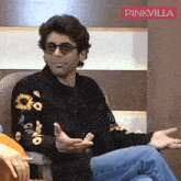 Confused Sunil Grover GIF - Confused Sunil Grover Pinkvilla GIFs