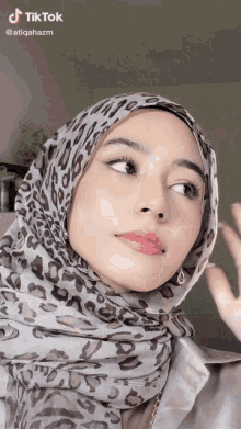 Tiktok Girl GIF - Tiktok Girl Hijab GIFs