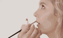 Make Up Artistry Lip Liner Brush GIF - Make Up Artistry Lip Liner Brush Lipstick Application GIFs