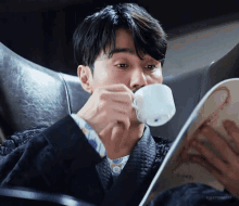 Cha Seung Won Drink Coffee GIF - Cha Seung Won Drink Coffee Ma Wang GIFs