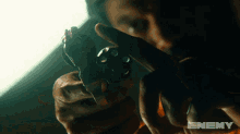 बंदूक़घूमना Arya GIF - बंदूक़घूमना Arya Enemy GIFs