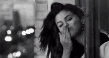 Selena Gomez Blowing Kiss GIF - Selena Gomez Blowing Kiss Love GIFs