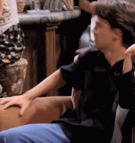 Friends GIF - Friends - Discover & Share GIFs