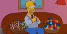 Homer Simpson Soluciona Cubos De Rubik GIF - Homero Simpson Homer Simpson Los Simpsons GIFs