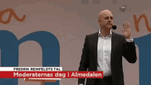 Fredrik Reinfeldt Invandring GIF