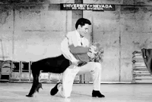 Elvis Presley GIF - Elvis Presley Dance Dance Fail GIFs