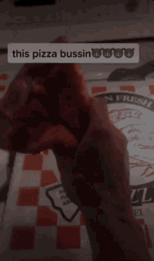 This Pizza Bussin GIF - This Pizza Bussin GIFs