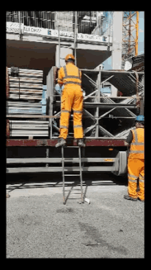 Builder Ladder GIF - Builder Ladder Orange GIFs