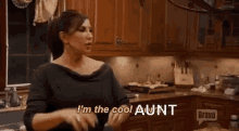 Cool Aunt Dance GIF - Cool Aunt Dance Im The Cool Aunt GIFs