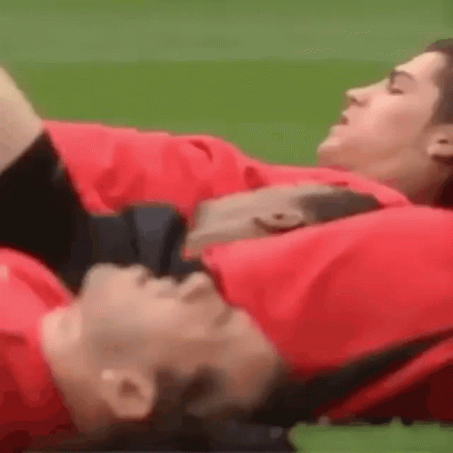 Cristiano Ronaldo (EL BICHO)ha sido condenado a 99 latigazos por adulterio
