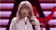 Taylor Swift GIF - Taylor Swift Confused GIFs