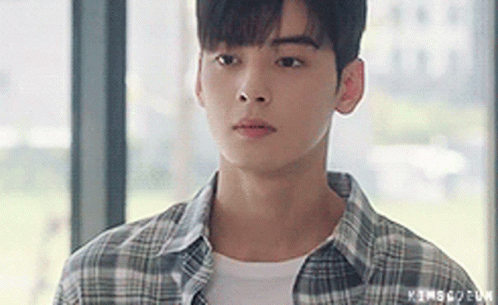 Eunwoo Suit Eunwoo GIF - Eunwoo Suit Eunwoo Cha Eunwoo - Discover & Share  GIFs