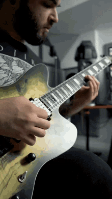 Guitar Solo Andrew Baena GIF - Guitar Solo Andrew Baena Playing Guitar GIFs
