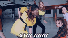 Stay Away Meli Nuryani GIF - Stay Away Meli Nuryani Rusnia GIFs