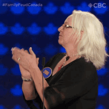 Clapping Hands Ynda GIF - Clapping Hands Ynda Family Feud Canada GIFs