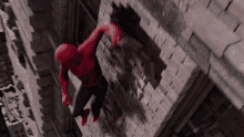 Spider Man2 Climb GIF - Spider Man2 Spider Man Climb GIFs
