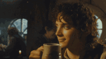 Lord Of The Rings Drink Up GIF - Lord Of The Rings Drink Up Smile GIFs