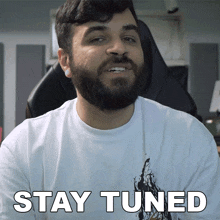 Stay Tuned Andrew Baena GIF - Stay Tuned Andrew Baena Don'T Go Anywhere GIFs