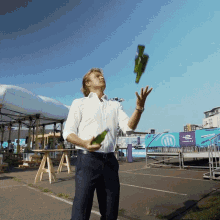 Nico Rosberg GIF - Nico Rosberg Juggling GIFs
