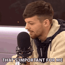 Thats Important For Me Louis Tomlinson GIF - Thats Important For Me Louis Tomlinson Popbuzz Meets GIFs
