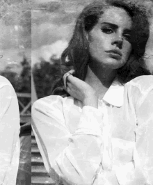 Lana Del Rey Glitch GIF - Lana Del Rey Glitch Pose GIFs