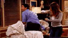 แตะ ตีก้น GIF - Rachel Green Butt Slap Ross Geller GIFs