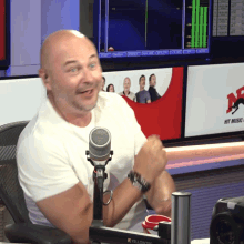 C Cauet Sur Nrj Cauet GIF - C Cauet Sur Nrj Cauet Yes GIFs
