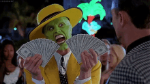 Me On Pay Day GIF - Themask Jimcarrey Paid GIFs