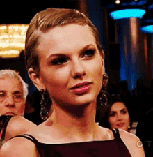 Taylor Swift Smile GIF - Taylor Swift Smile Laugh GIFs
