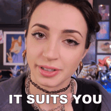 It Suits You Gibi Asmr GIF - It Suits You Gibi Asmr It Looks Like It Was Made Just For You GIFs