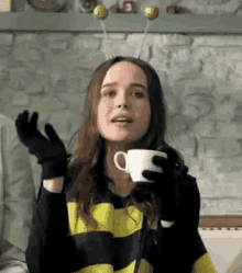 Hey Ellen Page GIF - Hey Ellen Page Bye GIFs