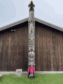 Squish Totem GIF - Squish Totem Pole GIFs
