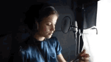 Sofia Reyes Dubbing GIF - Sofia Reyes Dubbing Recording GIFs