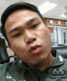 Man Selfie GIF - Man Selfie Kiss GIFs
