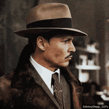 Emilyclap On The Orient Express GIF - Emilyclap On The Orient Express Johnny Depp GIFs