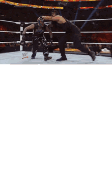 Wrestling Roman Reigns GIF - Wrestling Roman Reigns Rey Mysterio GIFs