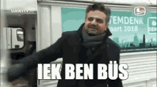 Iek Ben Bus GIF - Iek Ben Bus GIFs