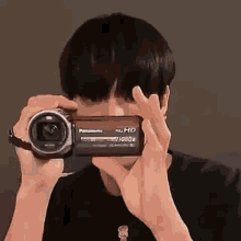 Jung Wooyoung Wooyoung GIF - Jung Wooyoung Wooyoung Wooyoung Holding A Camera GIFs