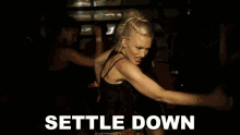 Settle Down Gwen Stefani GIF - Settle Down Gwen Stefani No Doubt GIFs